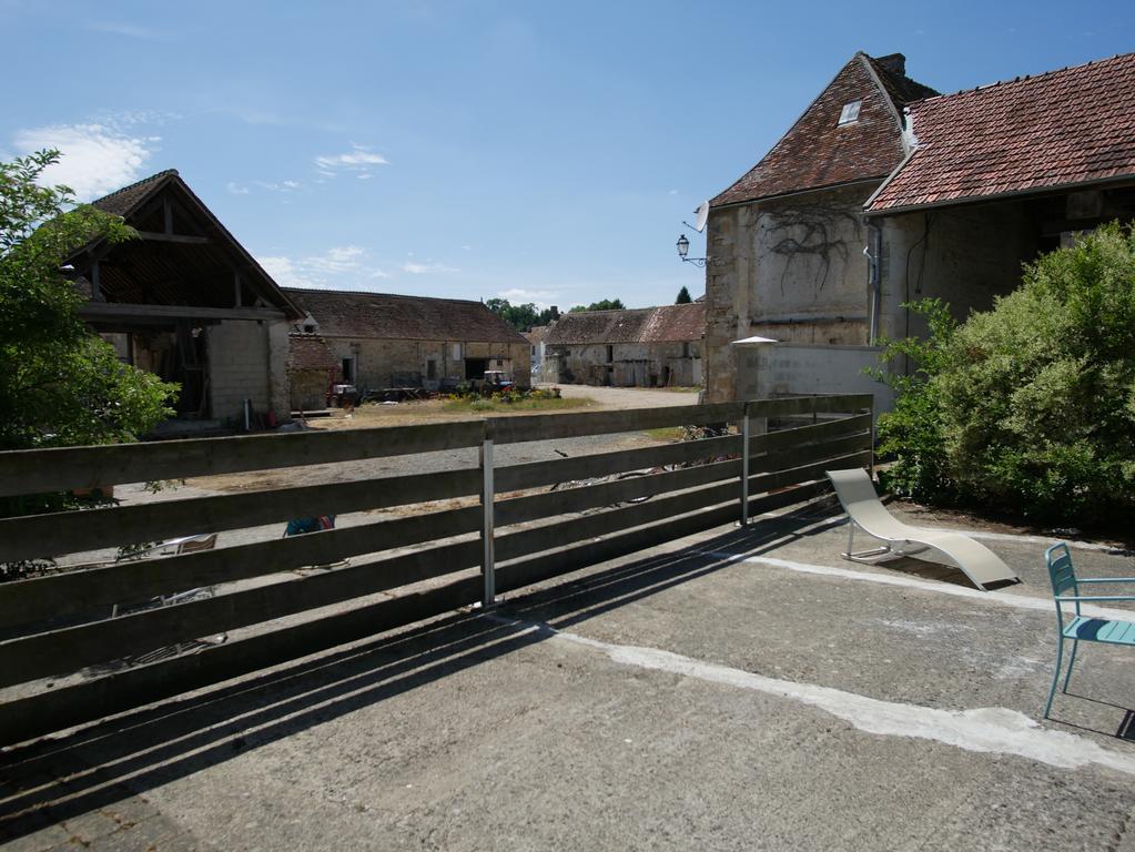 Gites De La Grande Ferme Avernes Екстер'єр фото