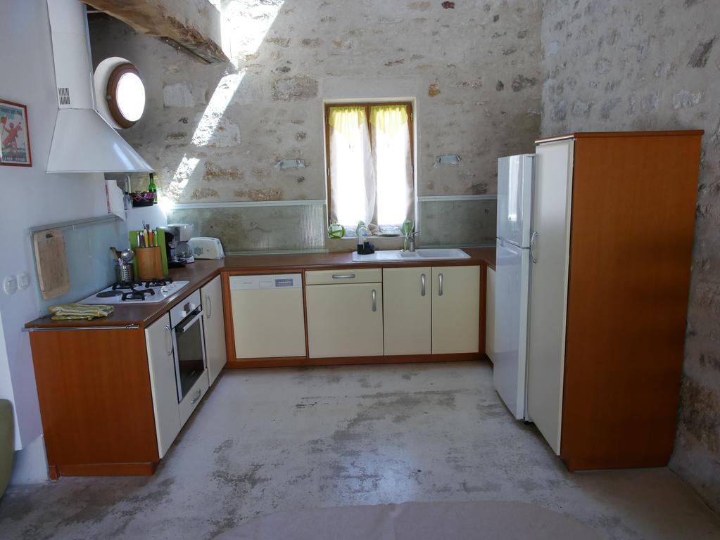 Gites De La Grande Ferme Avernes Екстер'єр фото