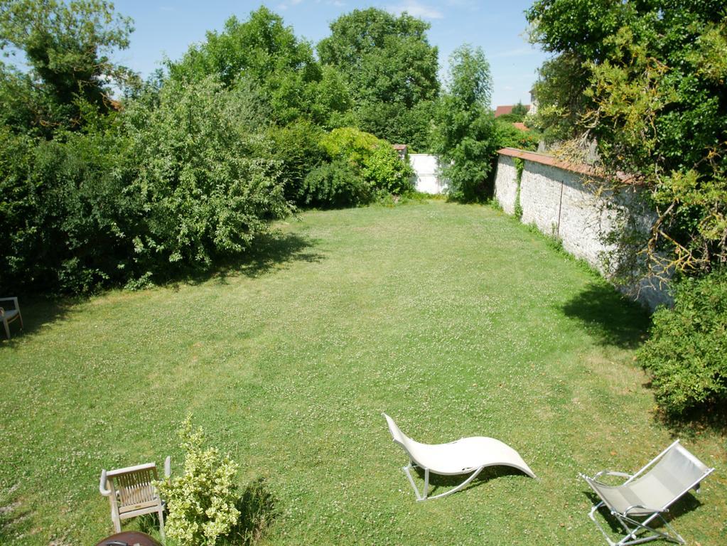 Gites De La Grande Ferme Avernes Екстер'єр фото